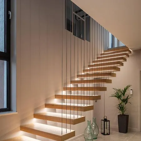 Beautiful Scallop Villa Podlug